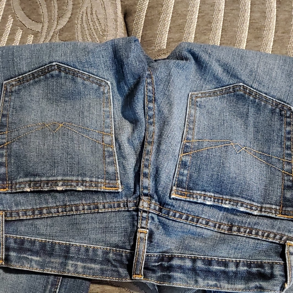 Blue Jeans - Picture 2 of 3